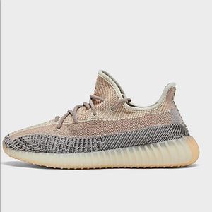 COPY - Yeezy 350. Never worn. New with box and re…